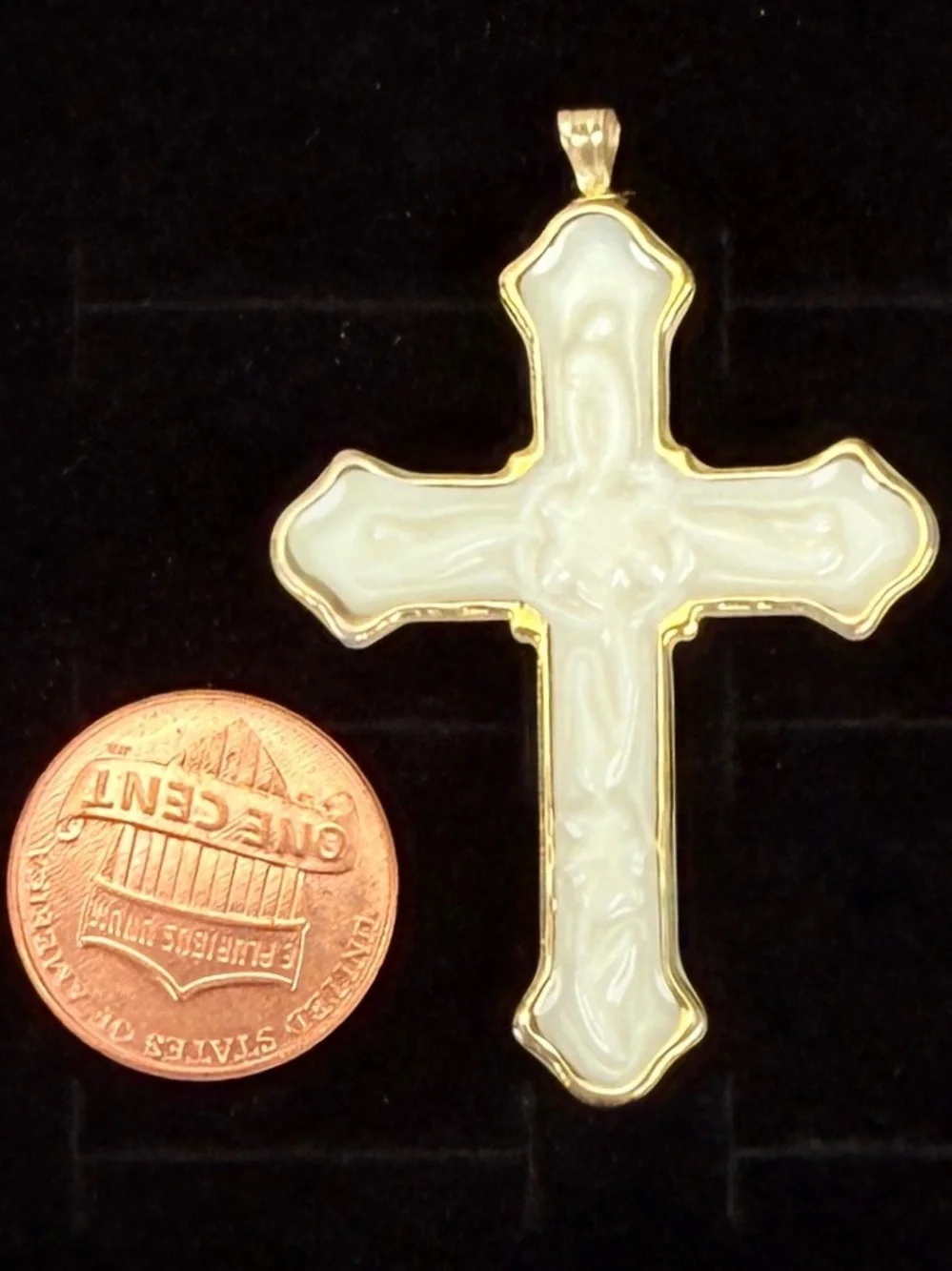 Elegant Goldtone and Off White Cross Pendant